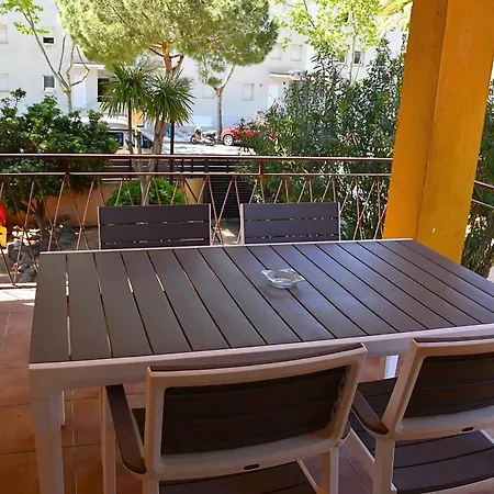 Les Palmeres Apartmán *